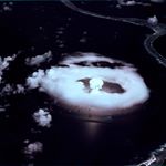 Today in 1945 the atomic bomb was tested in New Mexico, with investors eyeing the Dow Jones as it finally began to climb amidst a sense that World War Two was coming to an end. Also on this day in trading history - a company called Amazon was launched... . #traderlife #trading #investing #business #amazon #wallstreet #trader #trade #onthisday #stocks #shares #fx #forex #markets #finance #history Photo: Science in HD (Unsplash)