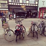Cycling vs Wine... It’s Friday, there’s only ever going to be one winner @cambridgewinemerchants #traderlife
.
#trading #fridaydrinks #fridayfeeling #cambridge #cambridgewinemerchants #business #finance #traderlifestyle #trader #lifestyle #markets
